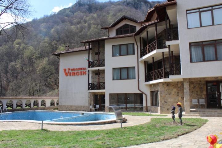Family Hotel Virgin Ribarica Exterior photo